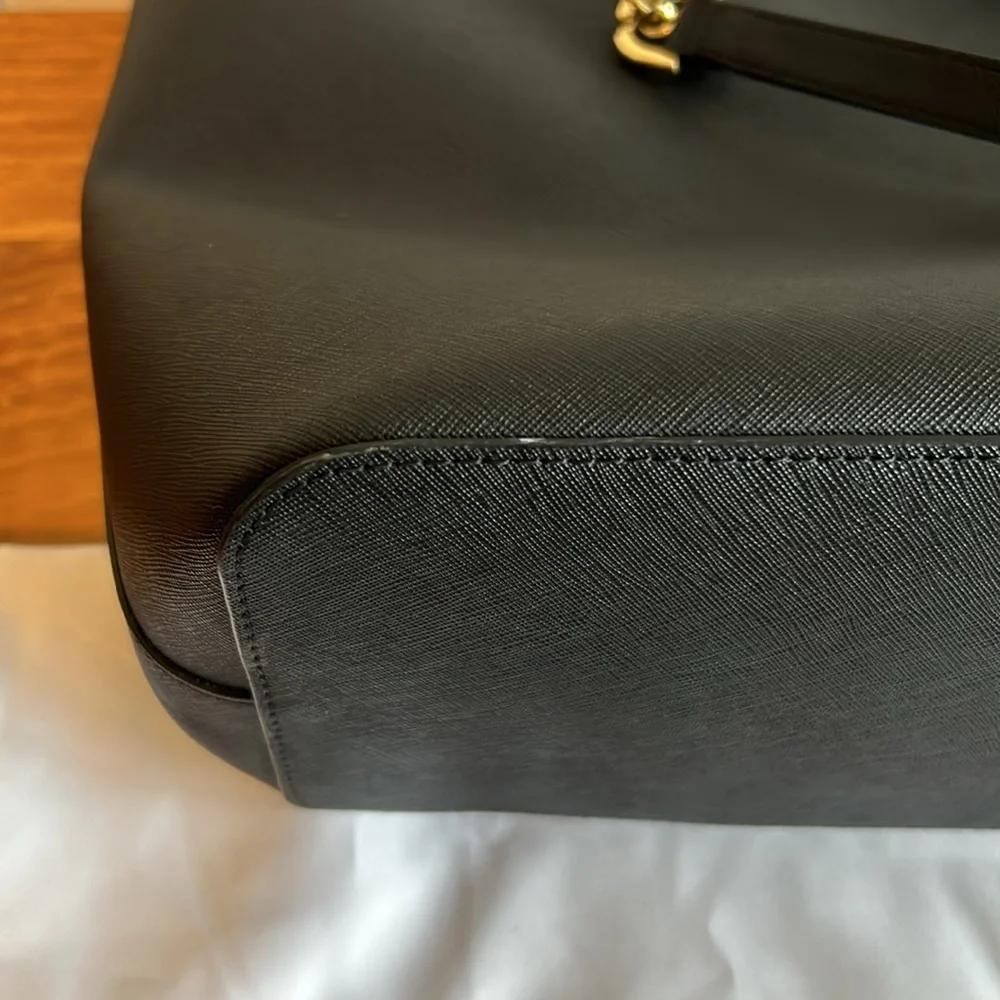Michael Kors bag - Picture 9 of 10